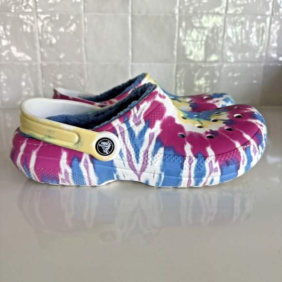 Crocs Classic Clogs Tie-Dye Blue Fur Lining Women 9/Men 7‎ Colorful - Picture 2 of 8
